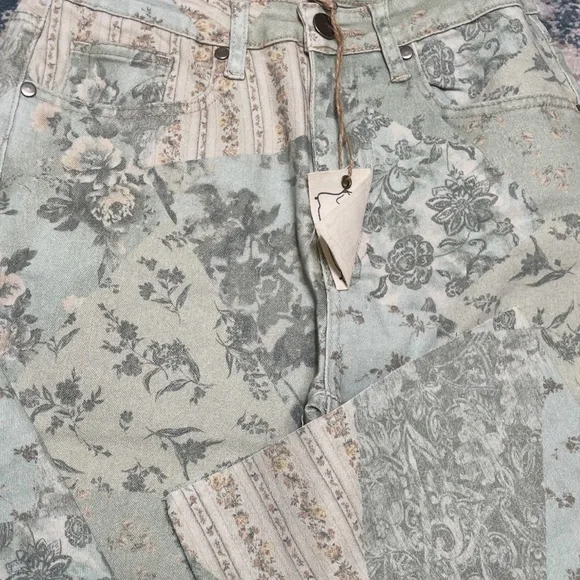 NEW IN PATCHWORK PRINTED STRETCH TWILL PANTS - Picture 4 of 6